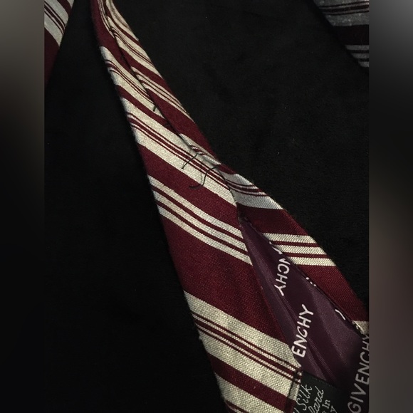 Givenchy - 100% Silk Maroon And Off White Striped Tie - Picture 5 of 8